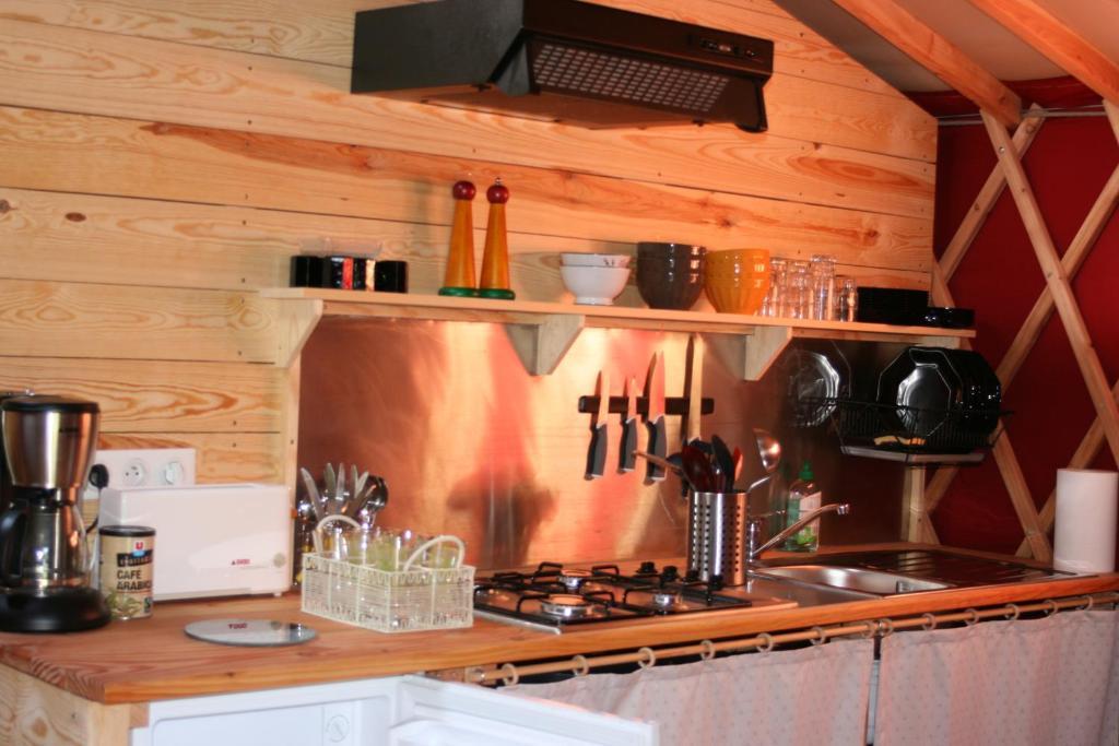 Yourtes En Terrasse Bonneval 部屋 写真